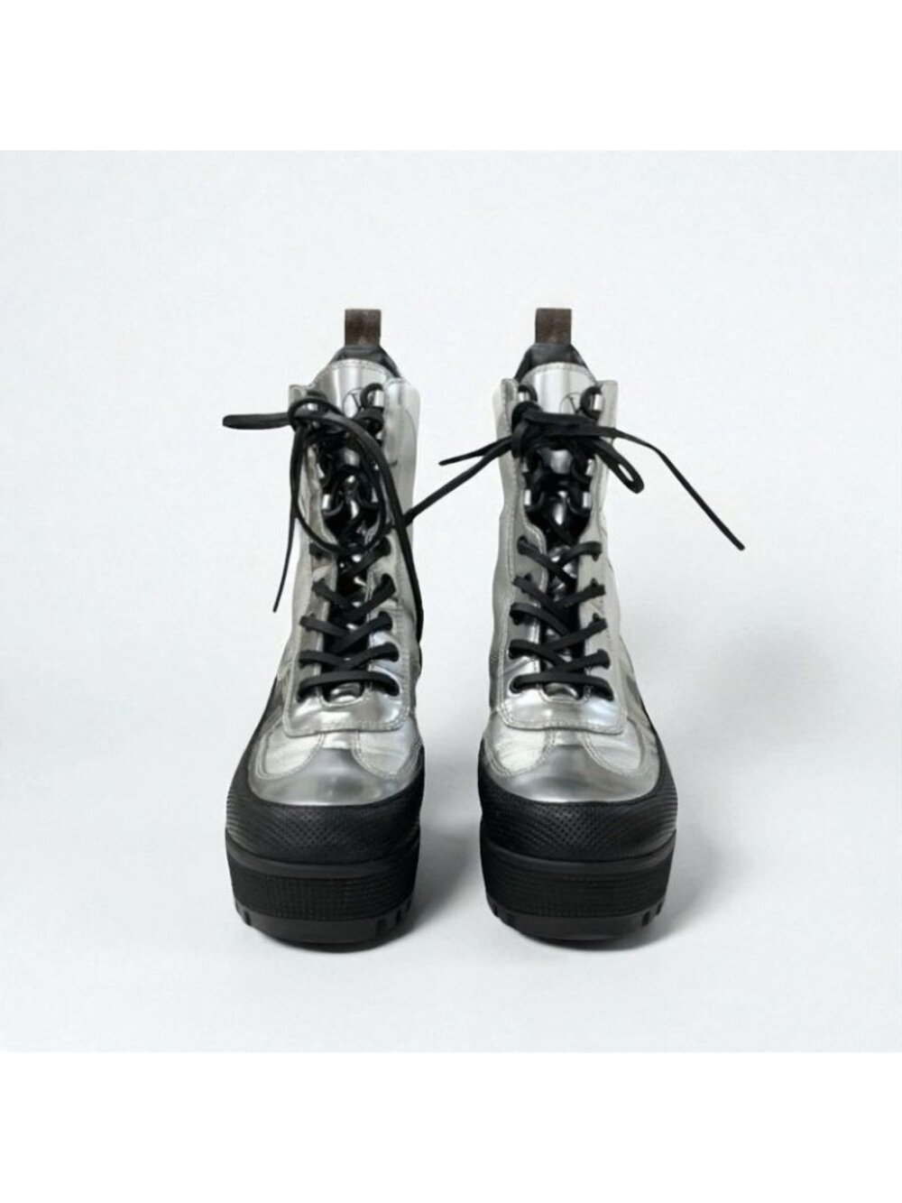 Louis Vuitton Laurie Line Boots Short Shoes Leather Patent Silver Black - Picture 2 of 10